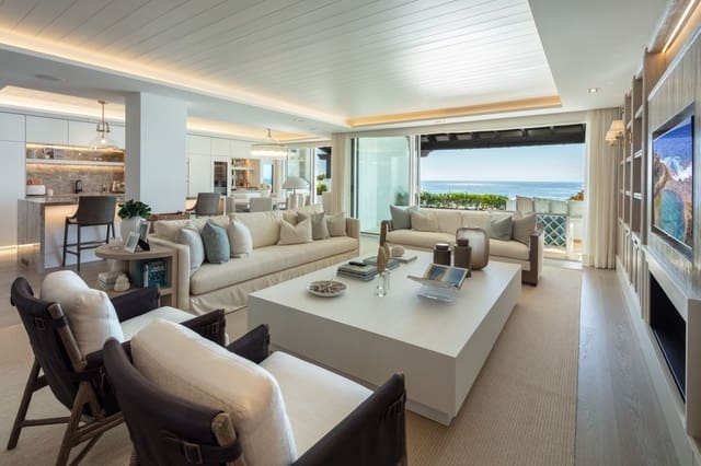 Chalet de 3 habitaciones en Marbella en venta con piscina garaje - 11.900.000 € (Ref: 10066347)
