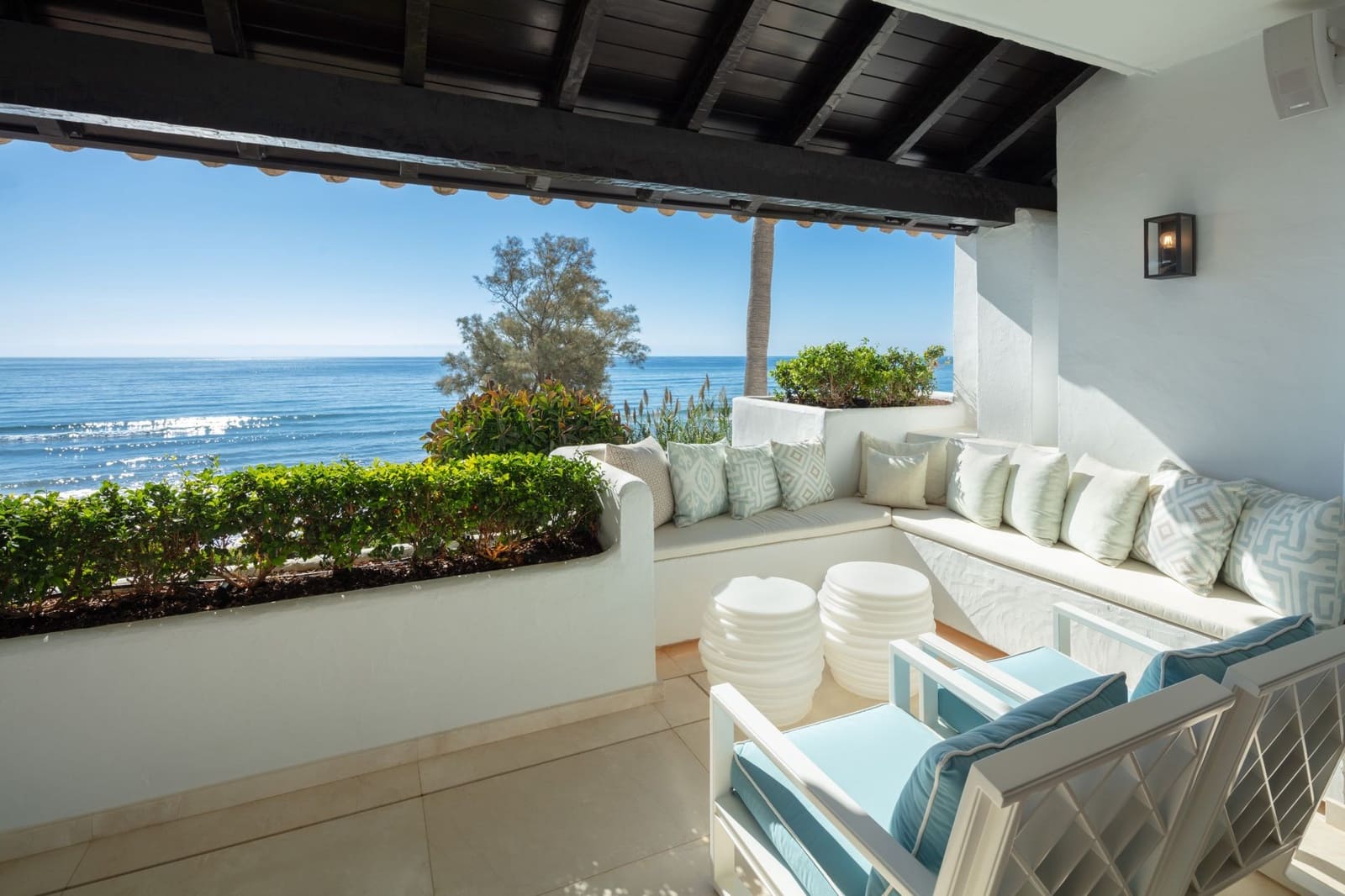 Chalet de 3 habitaciones en Marbella en venta con piscina garaje - 11.900.000 € (Ref: 10066347)
