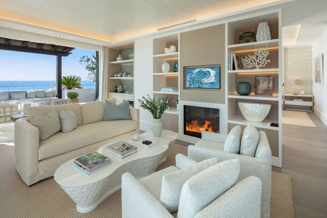 Chalet de 3 habitaciones en Marbella en venta con piscina garaje - 11.900.000 € (Ref: 10066347)