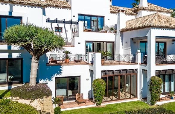 7 soveværelse Villa til salg i Marbella med swimmingpool - € 4.995.000 (Ref: 10066351)