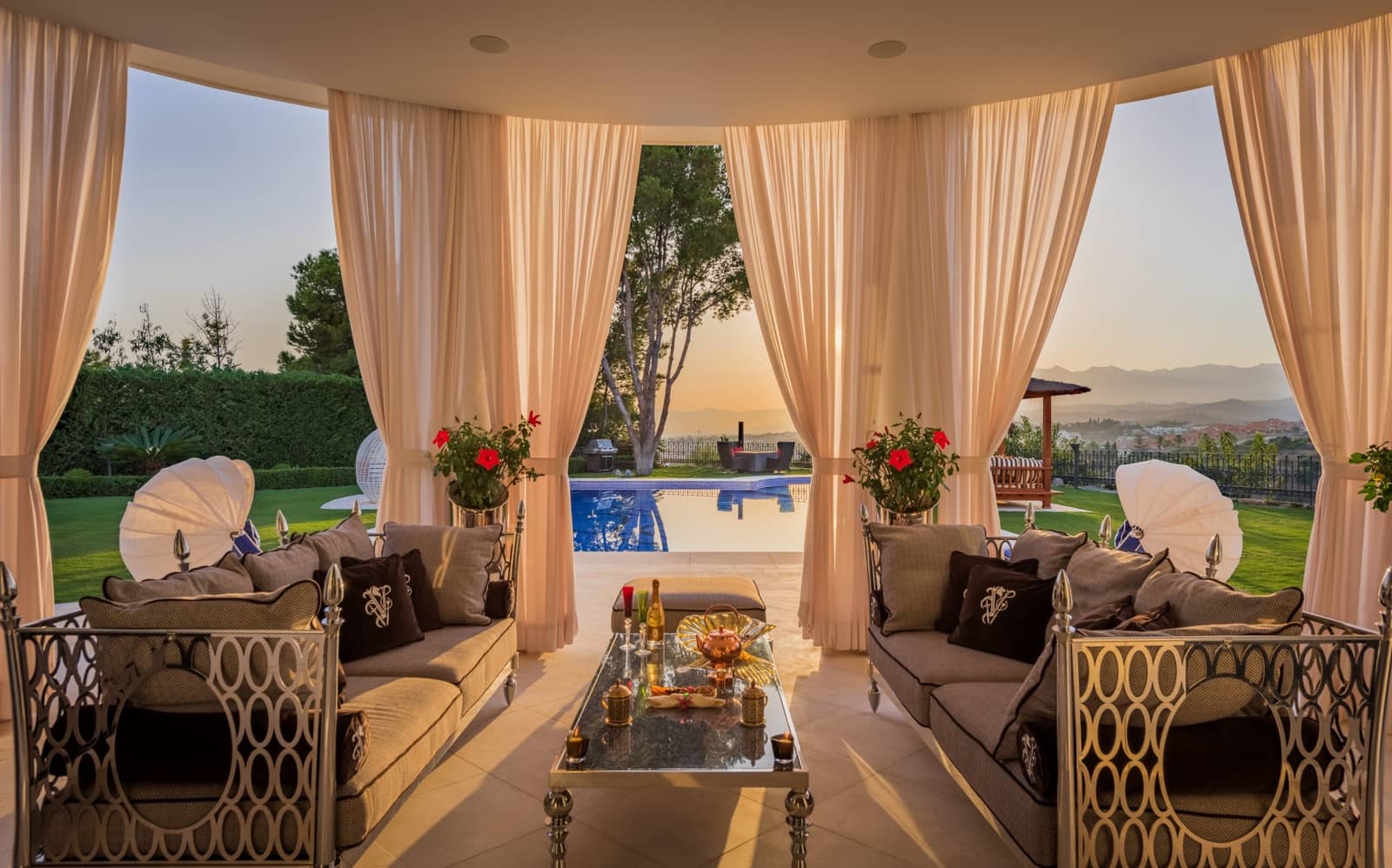 7 slaapkamer Villa te koop in Marbella met zwembad - € 9.500.000 (Ref: 10066353)