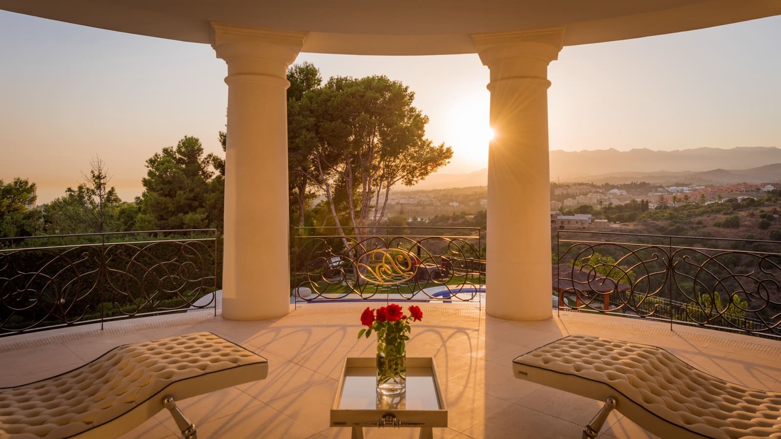 7 slaapkamer Villa te koop in Marbella met zwembad - € 9.500.000 (Ref: 10066353)