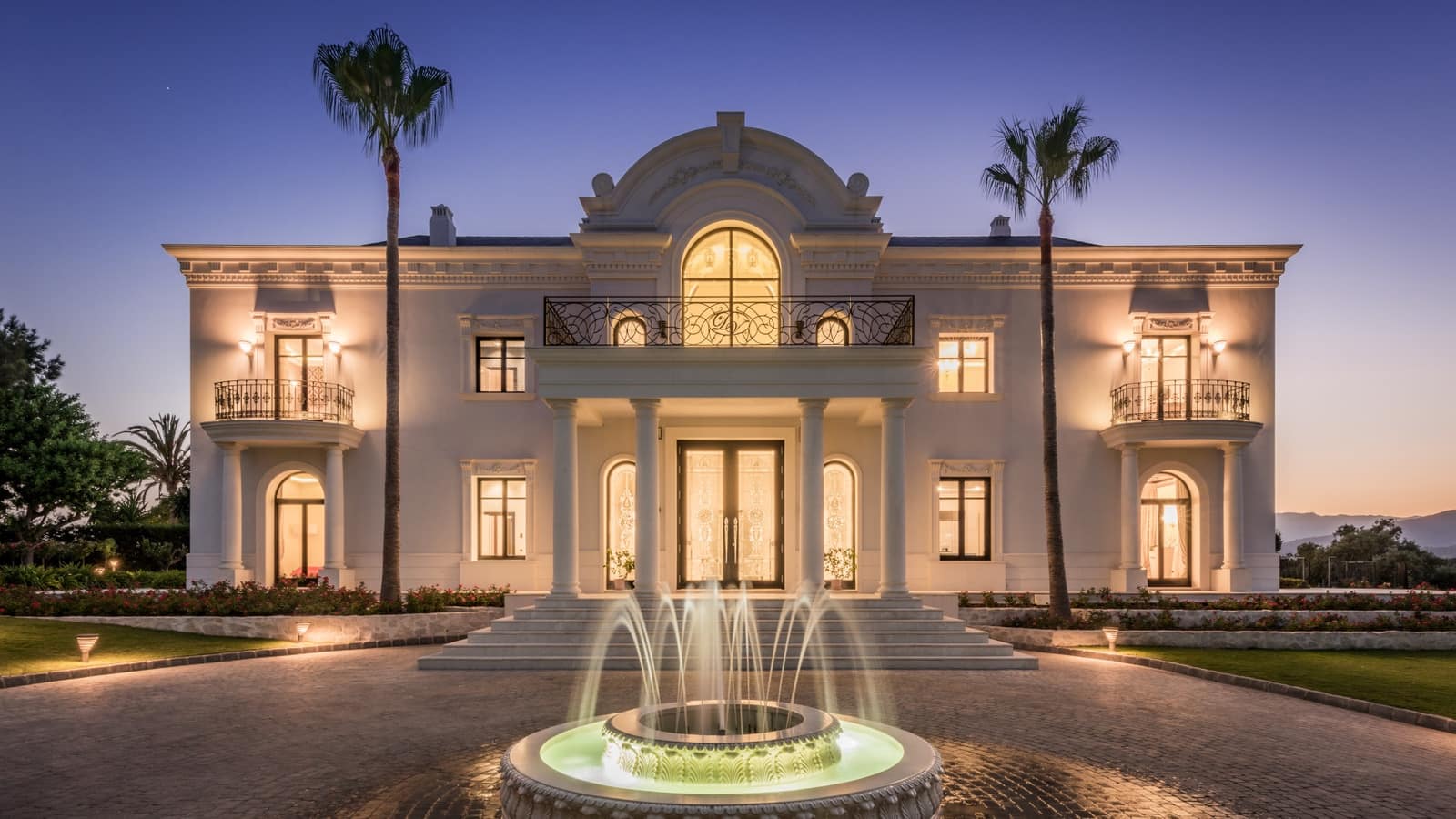 7 slaapkamer Villa te koop in Marbella met zwembad - € 9.500.000 (Ref: 10066353)