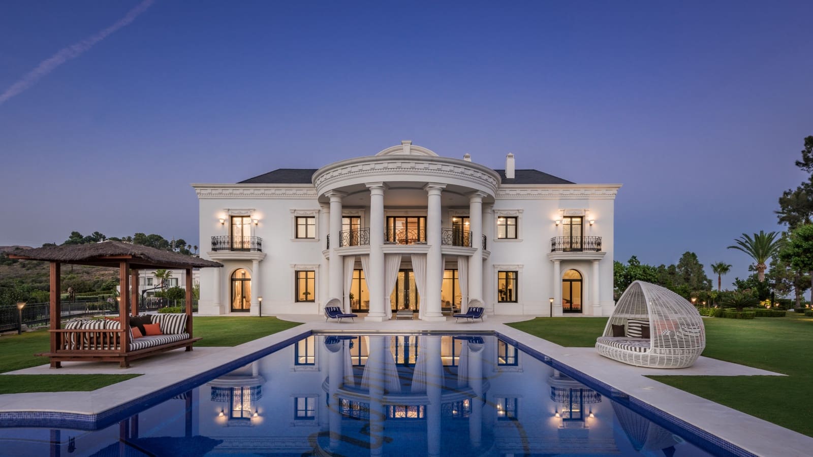 7 slaapkamer Villa te koop in Marbella met zwembad - € 9.500.000 (Ref: 10066353)
