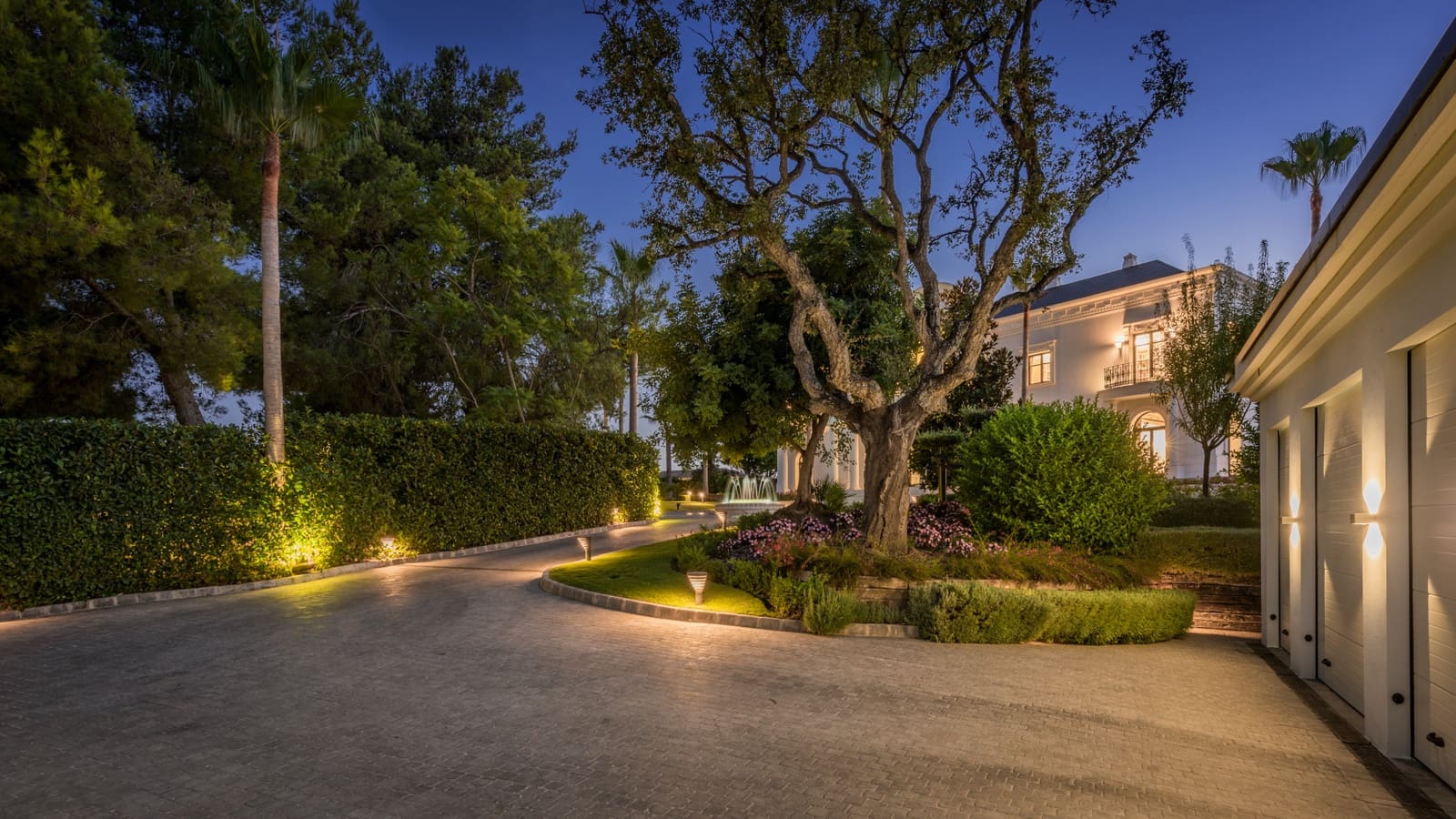 7 slaapkamer Villa te koop in Marbella met zwembad - € 9.500.000 (Ref: 10066353)