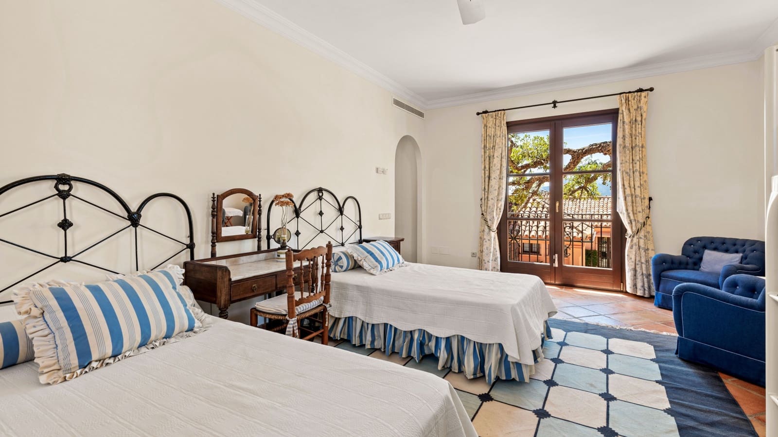 6 slaapkamer Villa te koop in Marbella met zwembad garage - € 10.500.000 (Ref: 10066356)