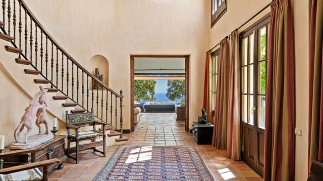 6 slaapkamer Villa te koop in Marbella met zwembad garage - € 10.500.000 (Ref: 10066356)