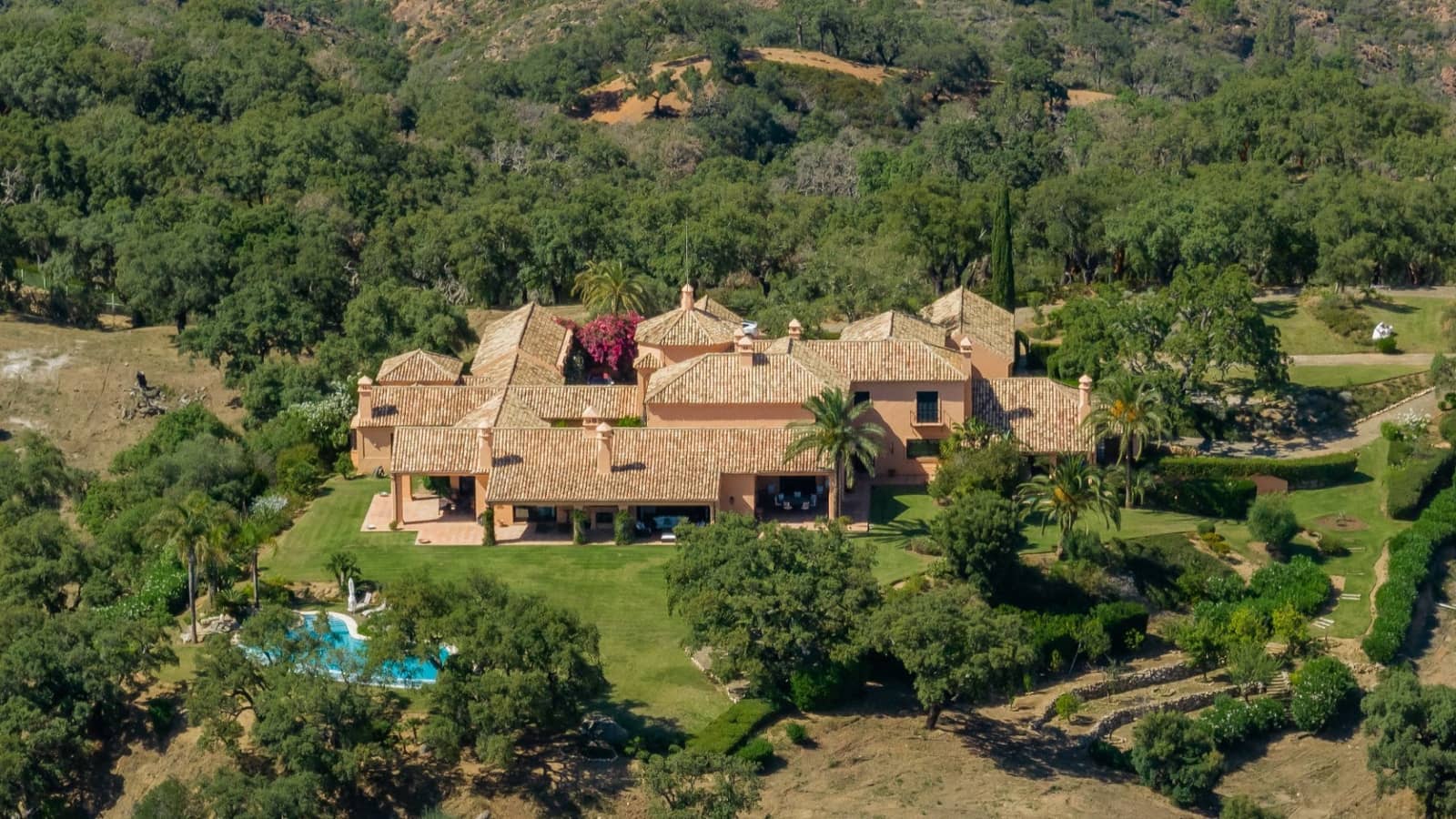 6 slaapkamer Villa te koop in Marbella met zwembad garage - € 10.500.000 (Ref: 10066356)