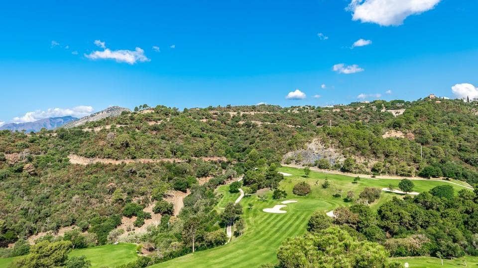 4 sypialnia Willa na sprzedaż w Marbella z basenem garażem - 3 450 000 € (Ref: 10066357)