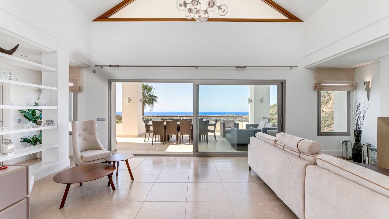 4 sypialnia Willa na sprzedaż w Marbella z basenem garażem - 3 450 000 € (Ref: 10066357)