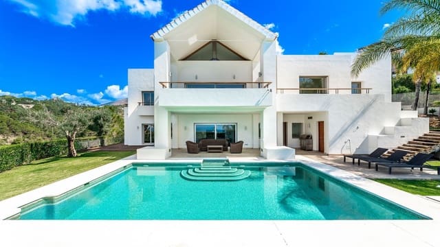 4 makuuhuone Huvila myytävänä paikassa Marbella mukana uima-altaan 
autotalli - 3 450 000 € (Ref: 10066357)