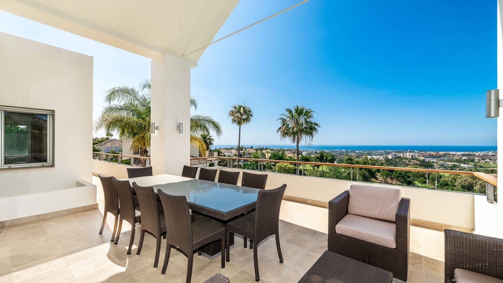 4 sypialnia Willa na sprzedaż w Marbella z basenem garażem - 3 450 000 € (Ref: 10066357)