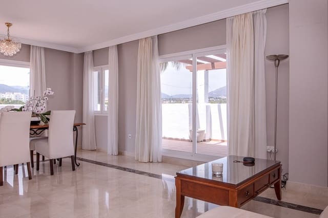 4 Zimmer Apartment zu verkaufen in Marbella mit Pool Garage - 1.450.000 € (Ref: 10066358)