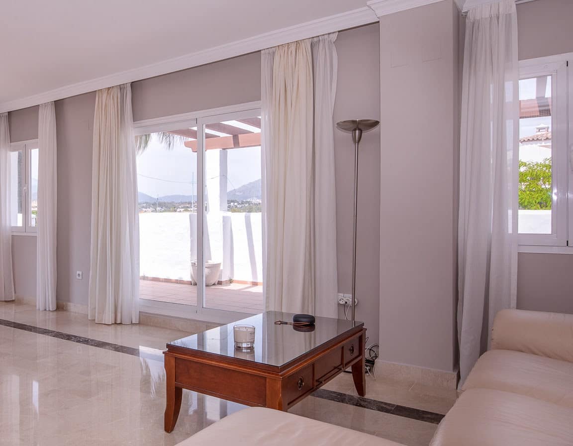 4 Zimmer Apartment zu verkaufen in Marbella mit Pool Garage - 1.450.000 € (Ref: 10066358)