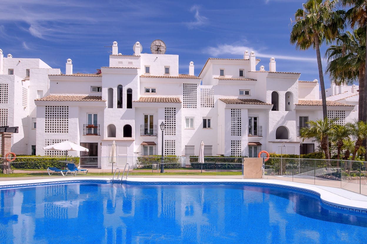 4 Zimmer Apartment zu verkaufen in Marbella mit Pool Garage - 1.450.000 € (Ref: 10066358)