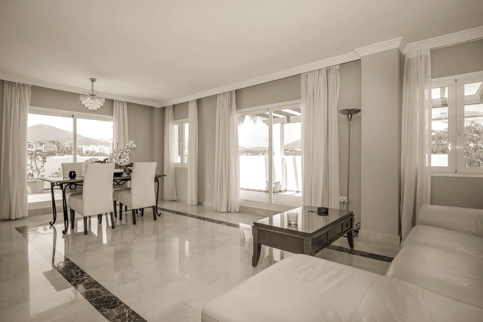 4 Zimmer Apartment zu verkaufen in Marbella mit Pool Garage - 1.450.000 € (Ref: 10066358)
