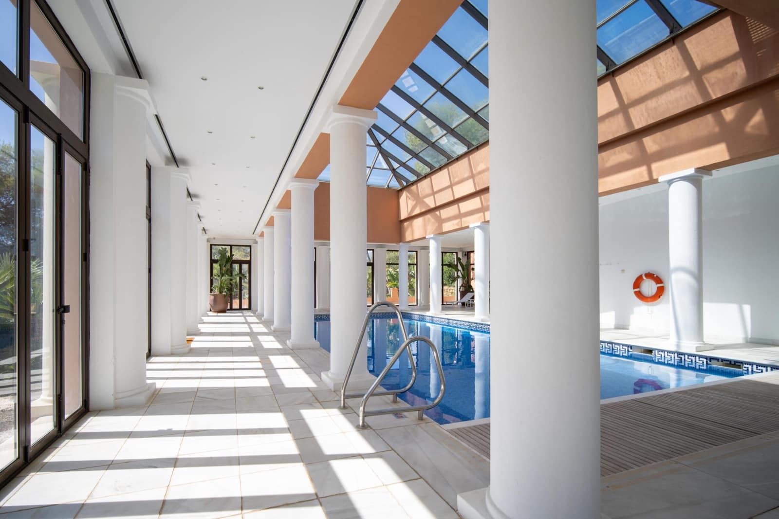 3 quarto Moradia para venda em Marbella com piscina garagem - 1 695 000 € (Ref: 10066359)