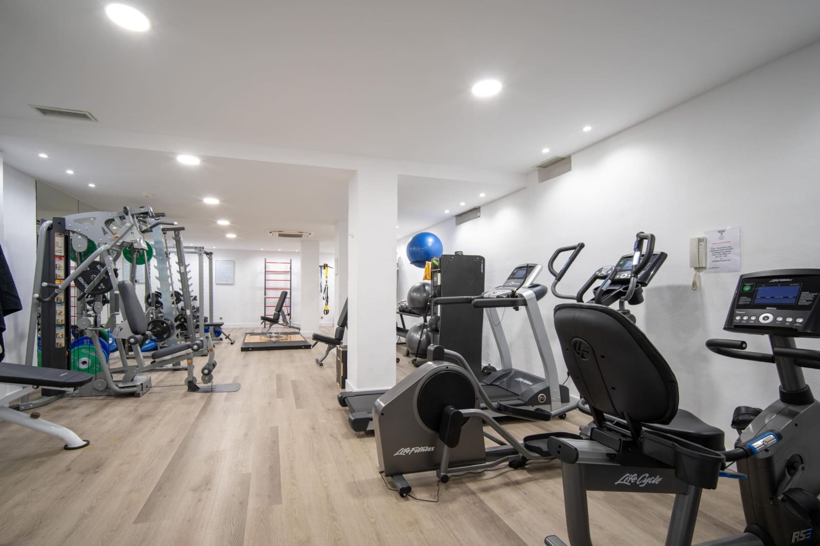 3 quarto Moradia para venda em Marbella com piscina garagem - 1 695 000 € (Ref: 10066359)