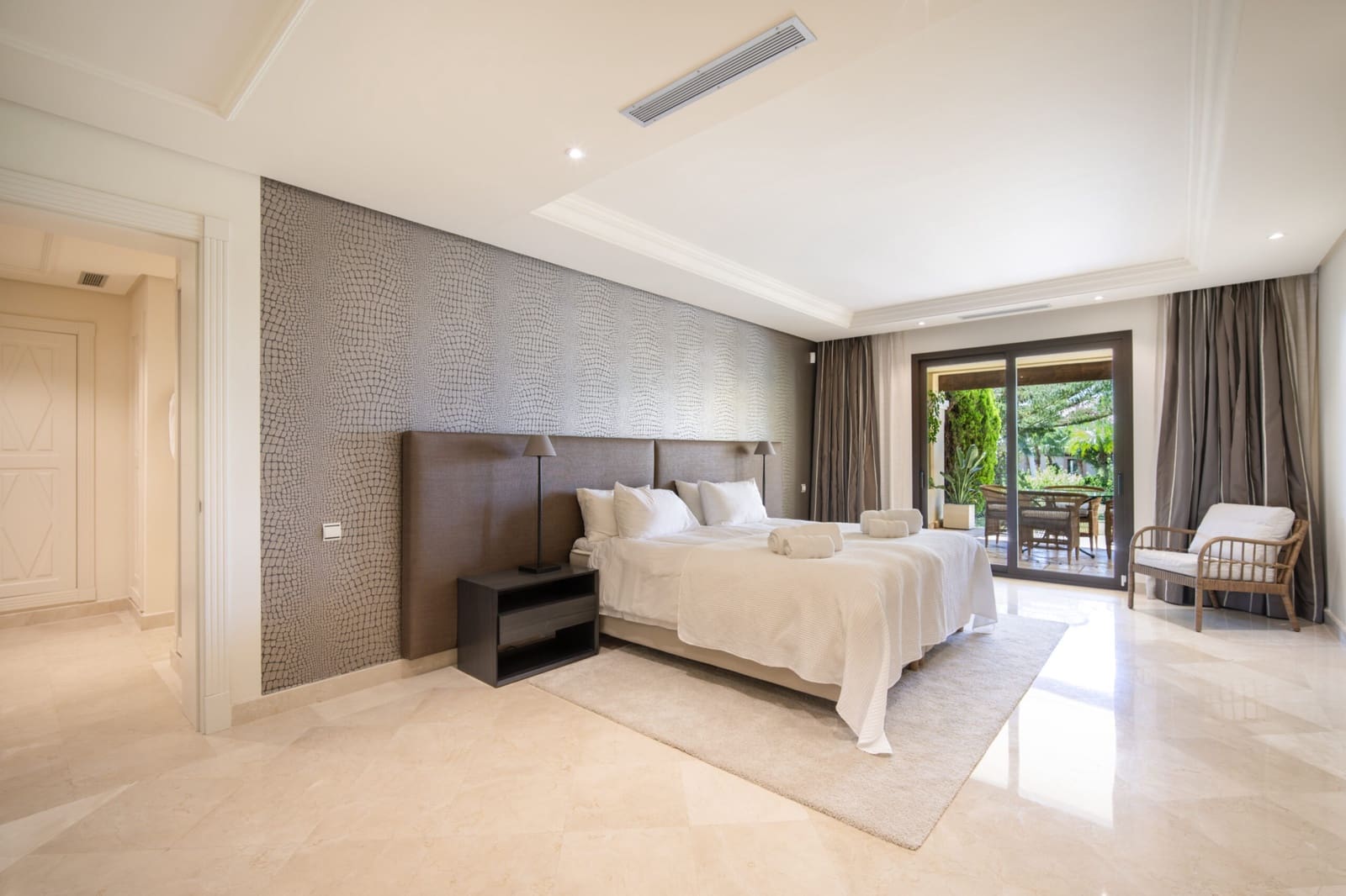 3 quarto Moradia para venda em Marbella com piscina garagem - 1 695 000 € (Ref: 10066359)