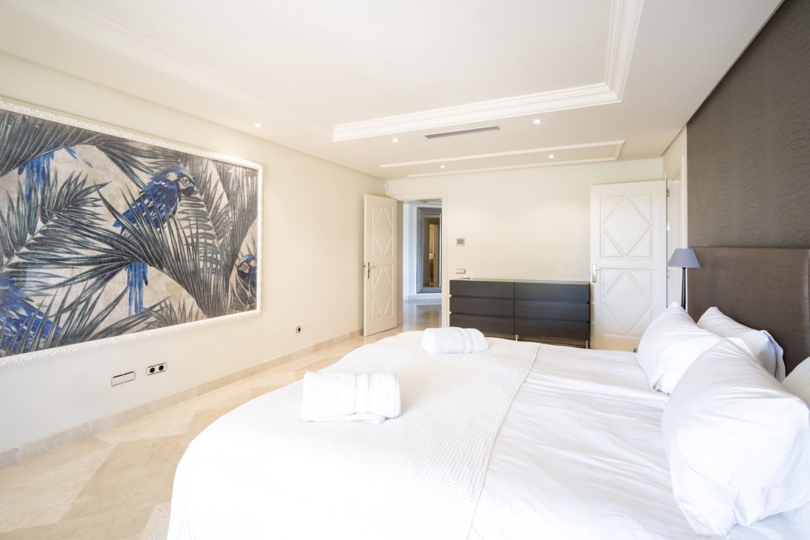 3 quarto Moradia para venda em Marbella com piscina garagem - 1 695 000 € (Ref: 10066359)