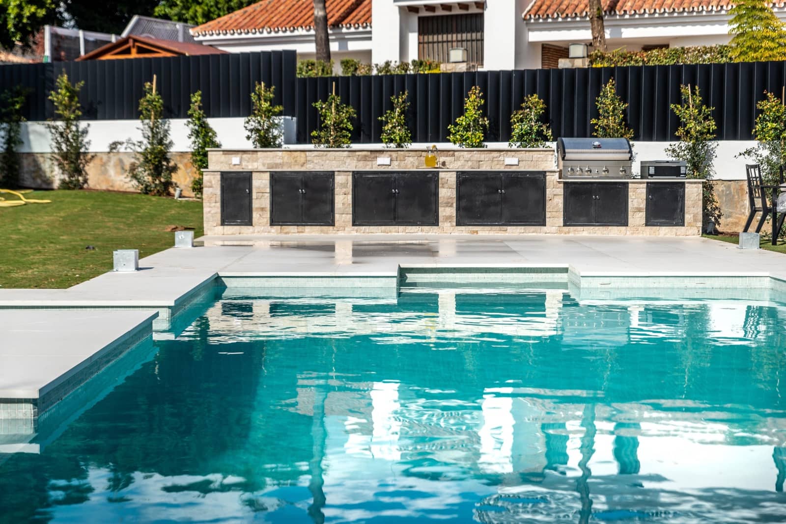 8 makuuhuone Huvila myytävänä paikassa Marbella mukana uima-altaan 
autotalli - 7 900 000 € (Ref: 10066360)
