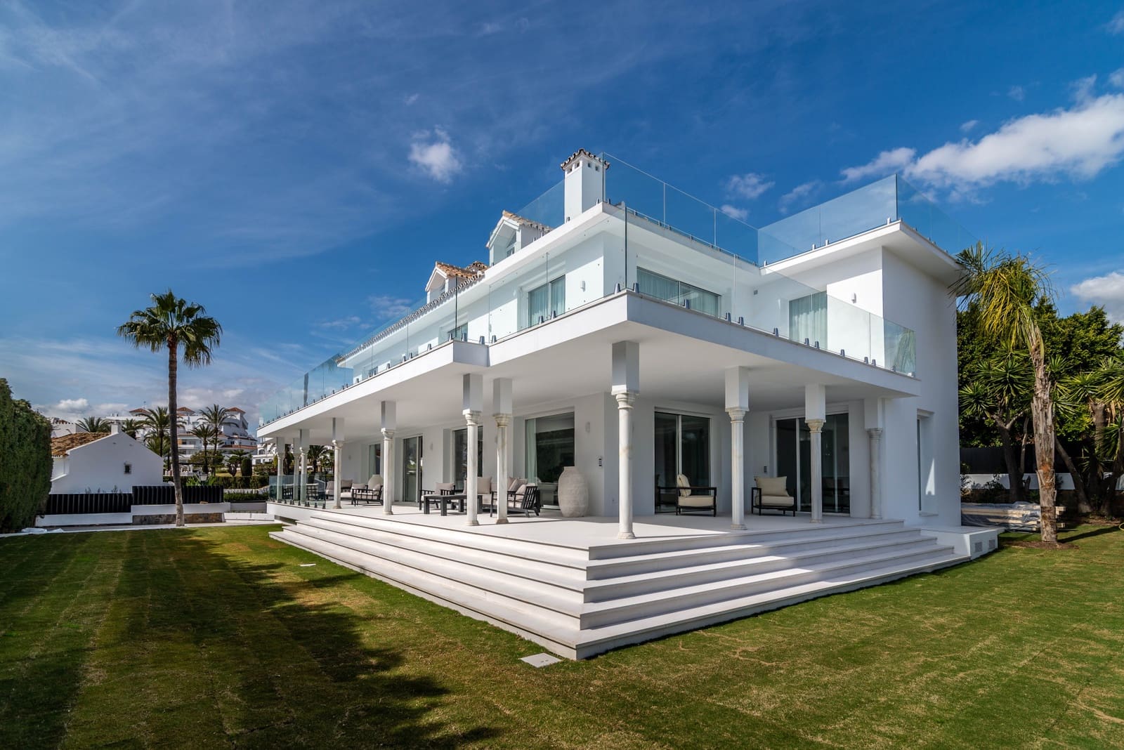 8 makuuhuone Huvila myytävänä paikassa Marbella mukana uima-altaan 
autotalli - 7 900 000 € (Ref: 10066360)