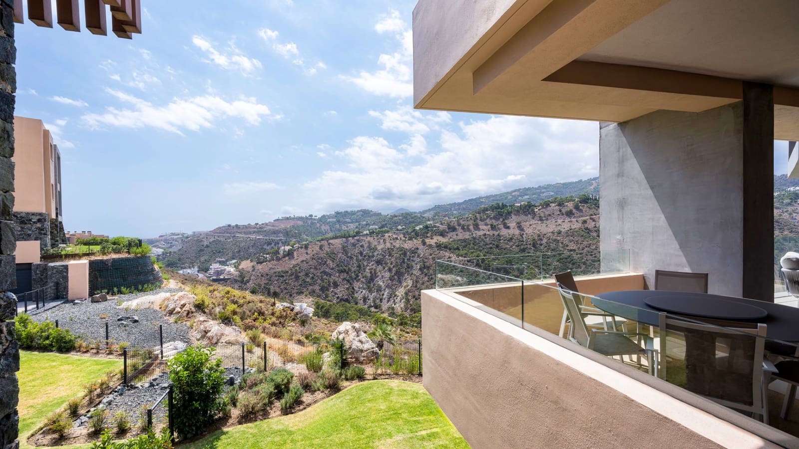 2 chambre Appartement à vendre à Marbella avec piscine garage - 799 000 € (Ref: 10066361)