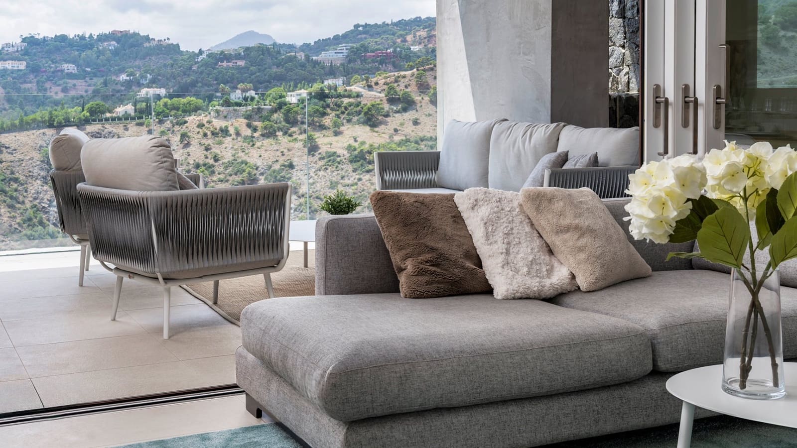 2 chambre Appartement à vendre à Marbella avec piscine garage - 799 000 € (Ref: 10066361)