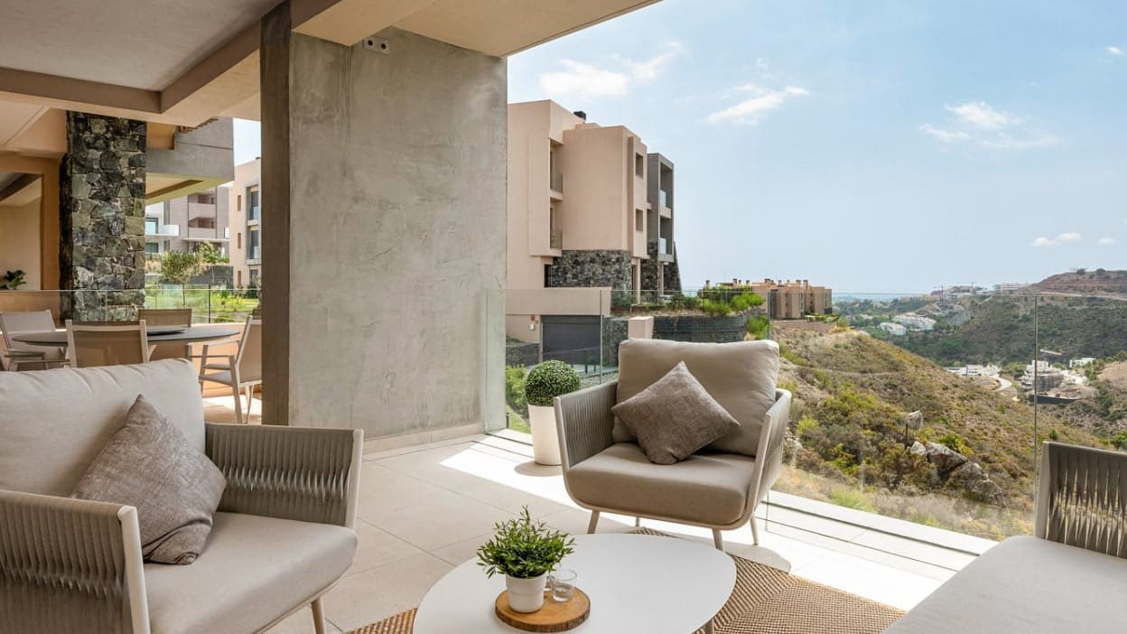2 bedroom Apartment for sale in Marbella with pool garage - € 799,000 (Ref: 10066361)