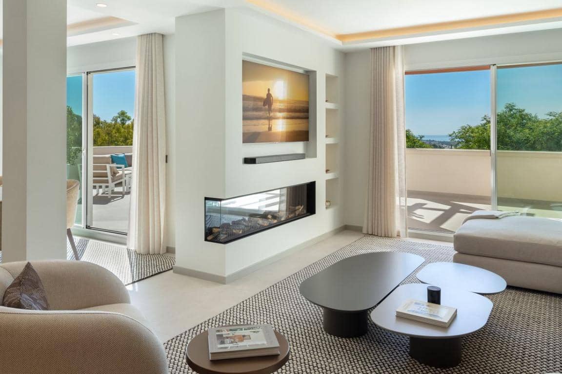 3 sypialnia Penthouse na sprzedaż w Marbella z basenem garażem - 2 195 000 € (Ref: 10066362)