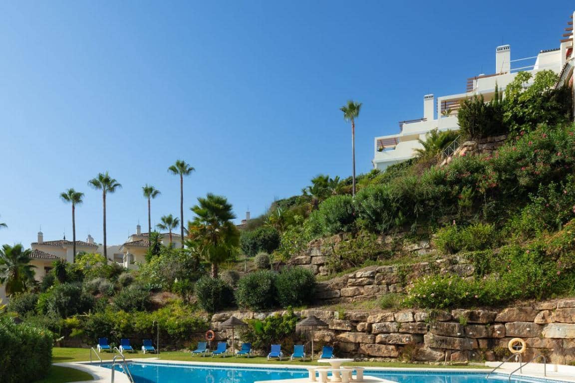3 sypialnia Penthouse na sprzedaż w Marbella z basenem garażem - 2 195 000 € (Ref: 10066362)