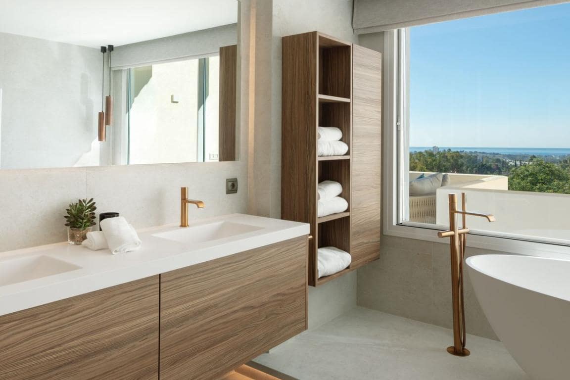 3 sypialnia Penthouse na sprzedaż w Marbella z basenem garażem - 2 195 000 € (Ref: 10066362)