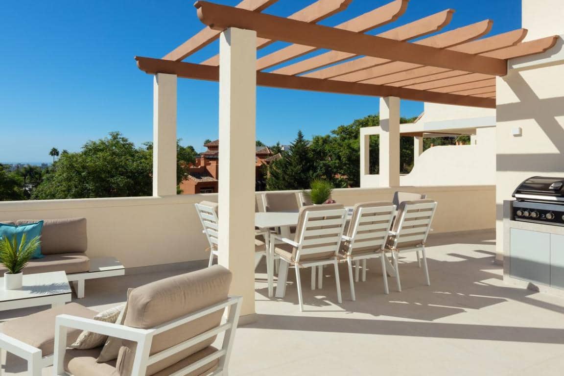 3 sypialnia Penthouse na sprzedaż w Marbella z basenem garażem - 2 195 000 € (Ref: 10066362)