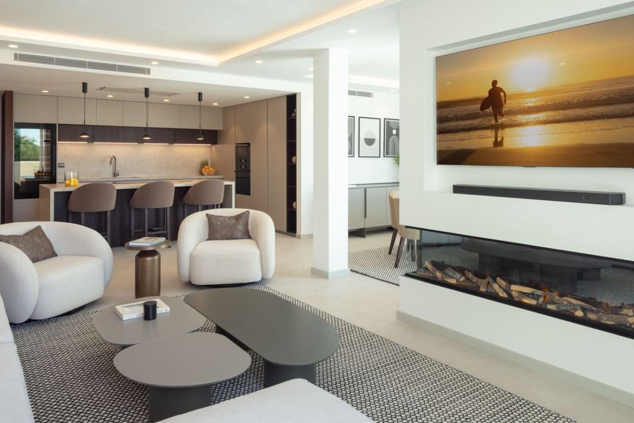 3 bedroom Penthouse for sale in Marbella with pool garage - € 2,195,000 (Ref: 10066362)