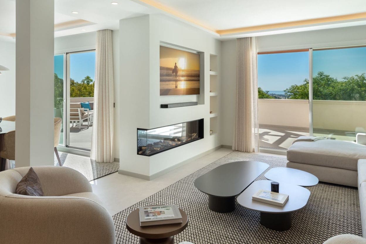 3 bedroom Penthouse for sale in Marbella with pool garage - € 2,195,000 (Ref: 10066362)