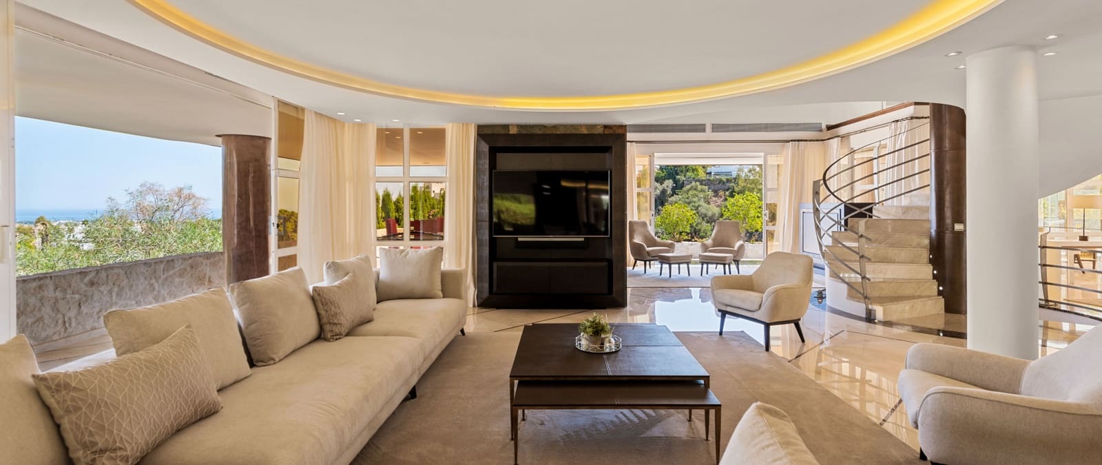 5 Zimmer Villa zu verkaufen in Marbella mit Pool Garage - 3.995.000 € (Ref: 10066363)