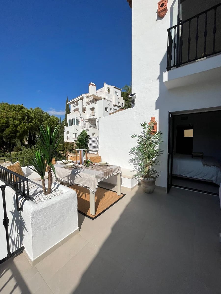 3 sovrum Lägenhet till salu i Marbella med pool garage - 699 000 € (Ref: 10066364)