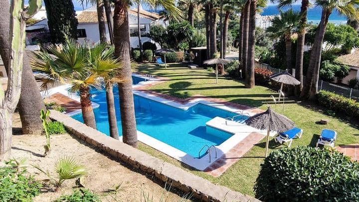 3 Zimmer Villa zu verkaufen in Marbella mit Pool Garage - 510.000 € (Ref: 10066365)
