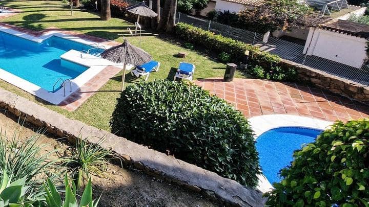 3 Zimmer Villa zu verkaufen in Marbella mit Pool Garage - 510.000 € (Ref: 10066365)