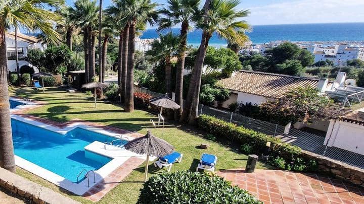 3 Zimmer Villa zu verkaufen in Marbella mit Pool Garage - 510.000 € (Ref: 10066365)