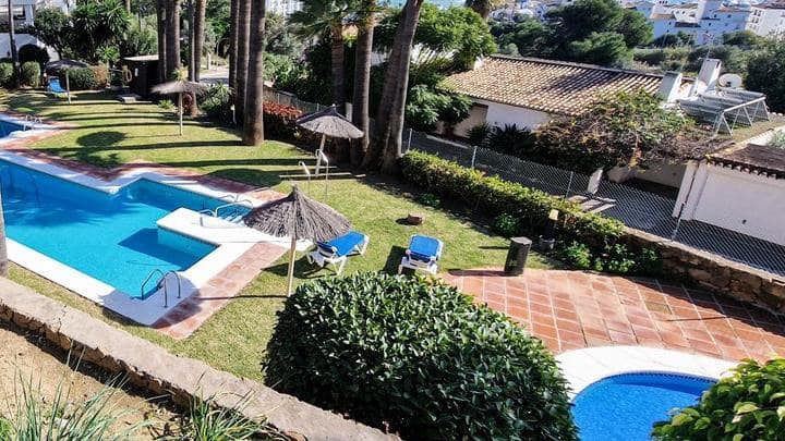 3 Zimmer Villa zu verkaufen in Marbella mit Pool Garage - 510.000 € (Ref: 10066365)