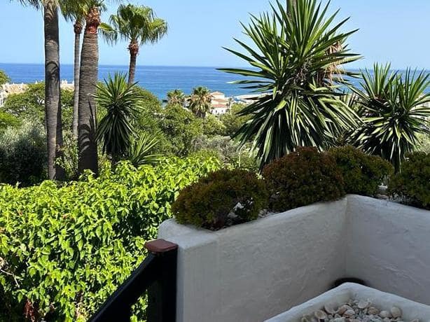 3 Zimmer Villa zu verkaufen in Marbella mit Pool Garage - 510.000 € (Ref: 10066365)