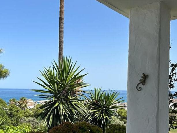 3 Zimmer Villa zu verkaufen in Marbella mit Pool Garage - 510.000 € (Ref: 10066365)