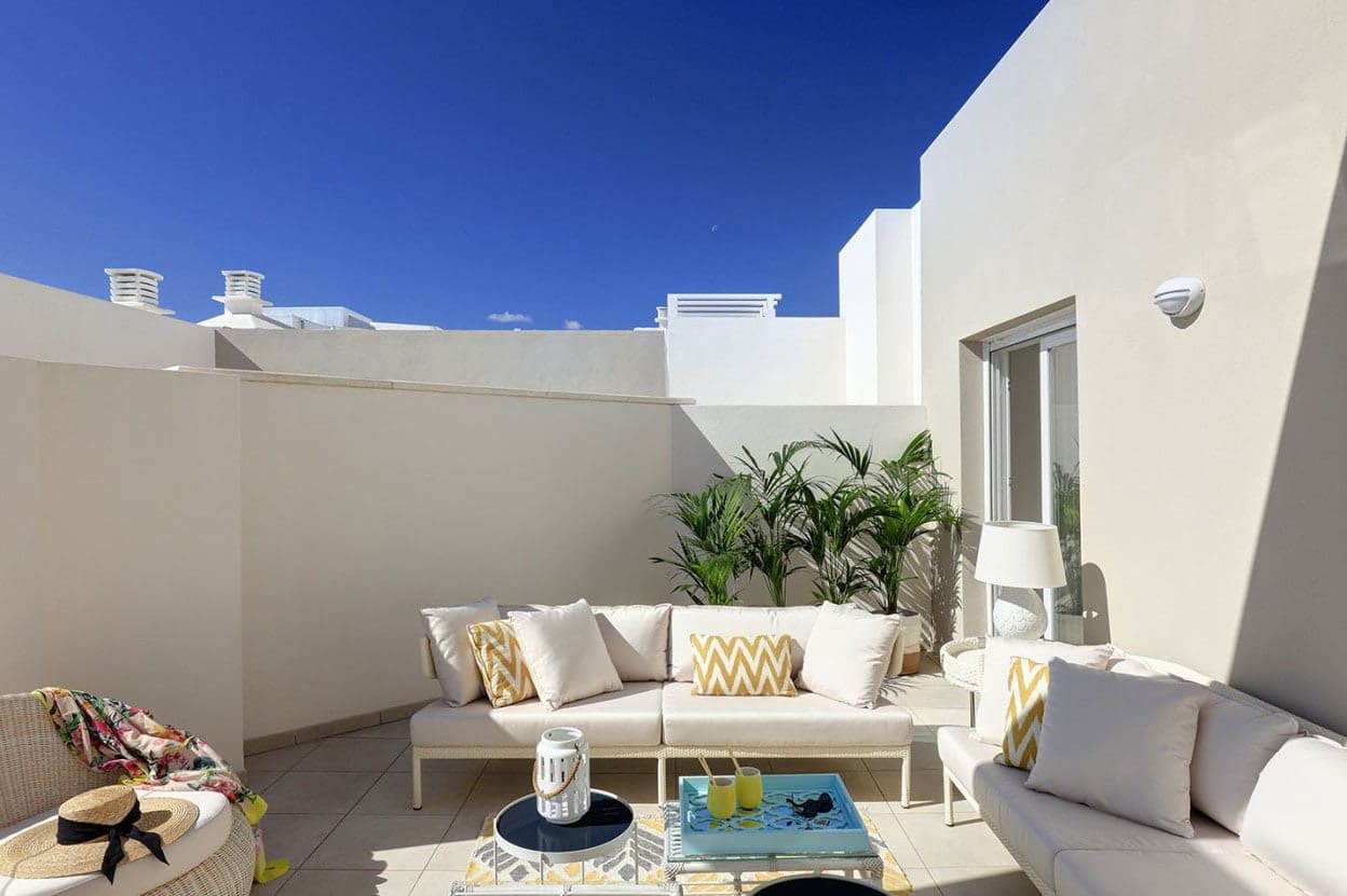4 soveværelse Lejlighed til salg i Nueva Andalucia med swimmingpool garage - € 342.000 (Ref: 10066366)