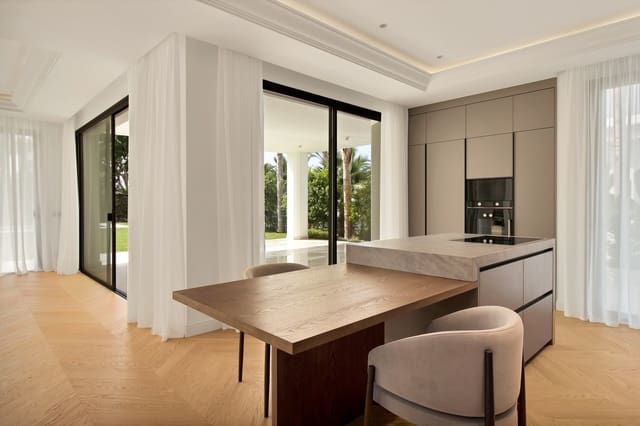 6 soveværelse Villa til salg i Golden Mile, Marbella med swimmingpool garage - € 6.400.000 (Ref: 10066367)
