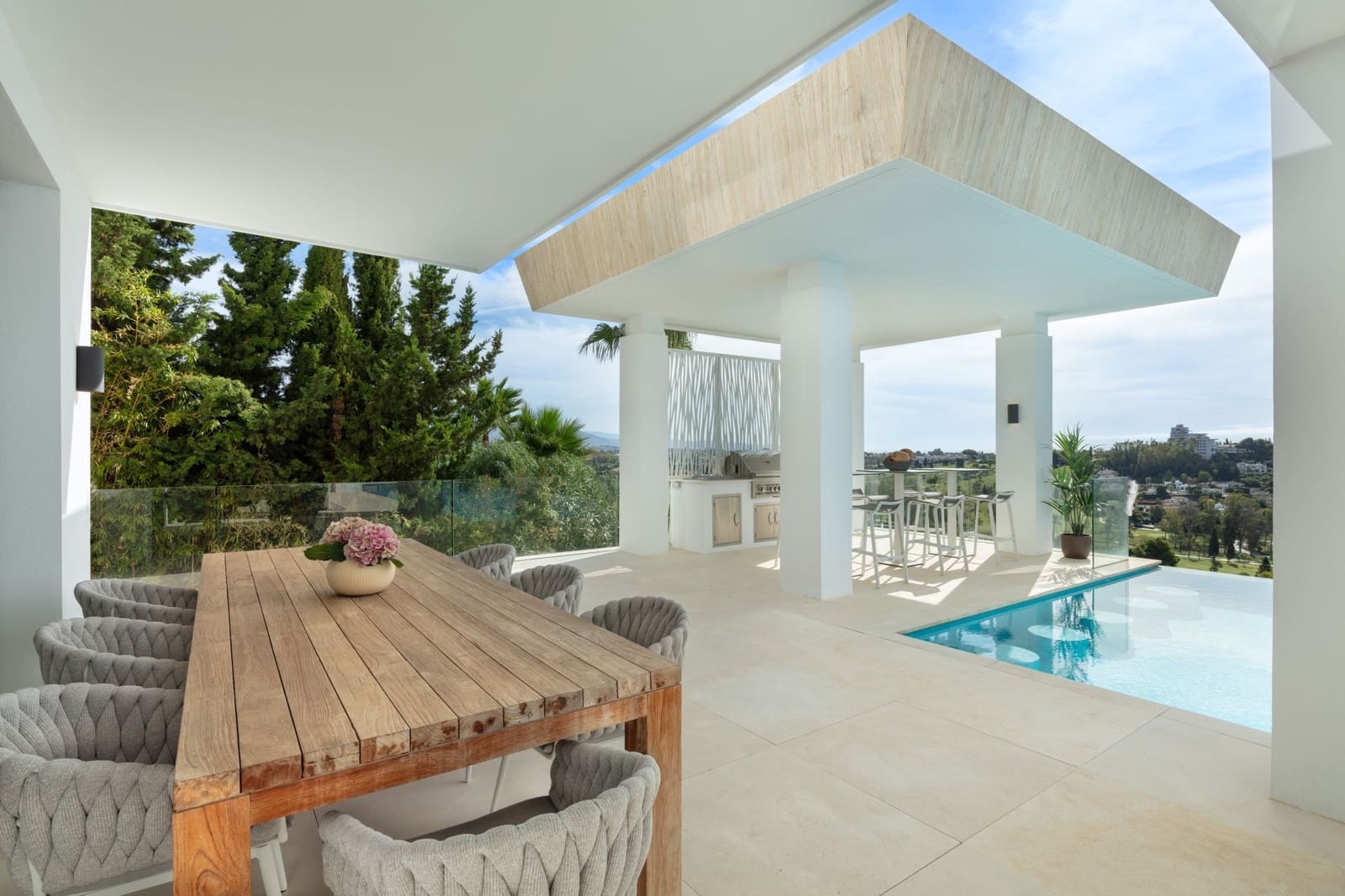 7 sypialnia Willa na sprzedaż w Estepona z basenem garażem - 7 650 000 € (Ref: 10066369)