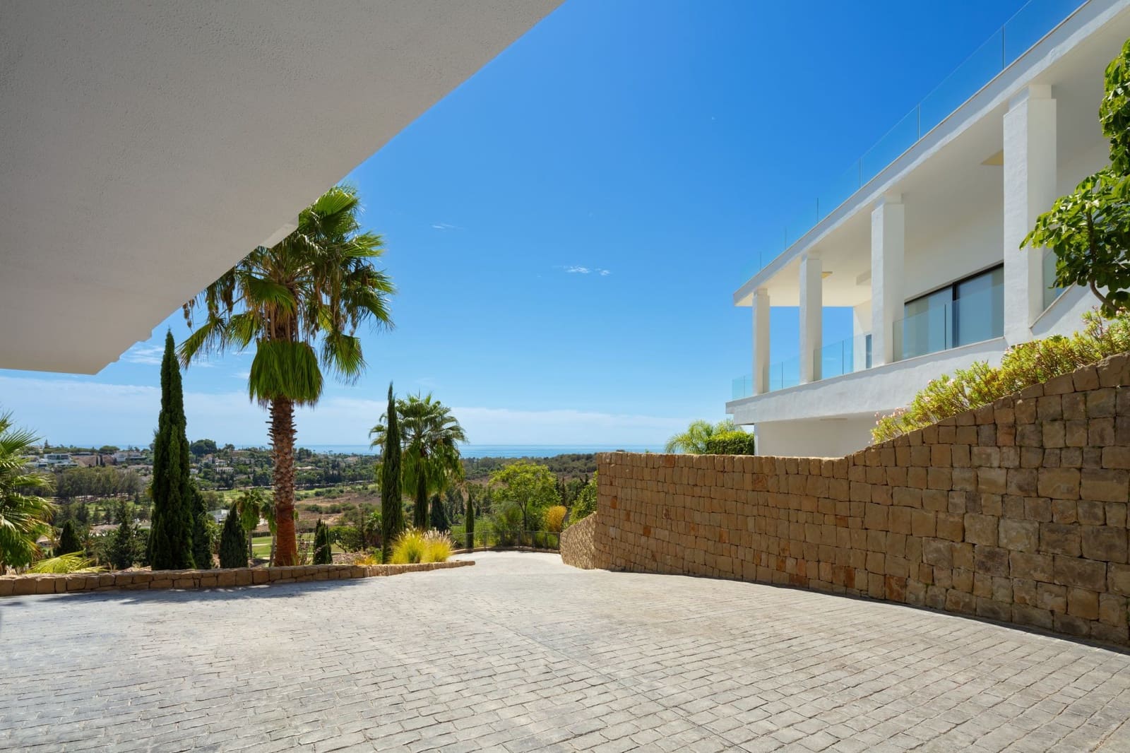 7 sypialnia Willa na sprzedaż w Estepona z basenem garażem - 7 650 000 € (Ref: 10066369)