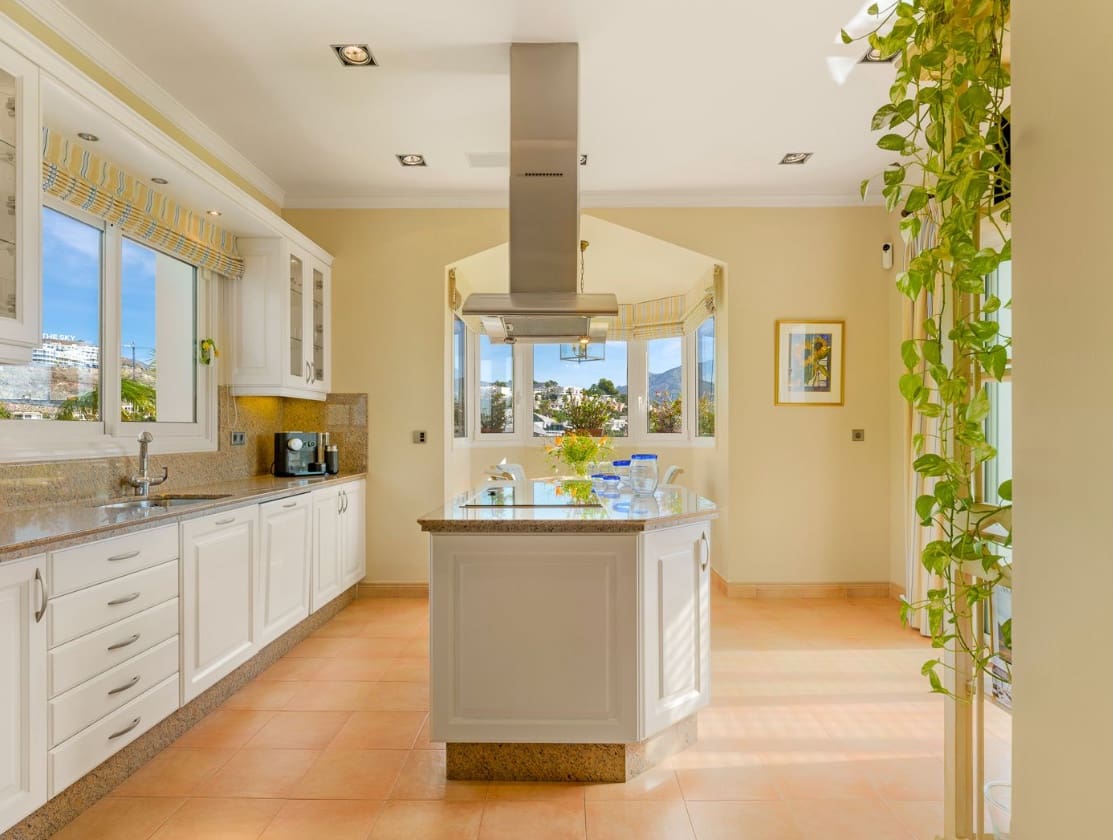 5 camera da letto Villa in vendita in Marbella con piscina garage - 3.950.000 € (Rif: 10066372)