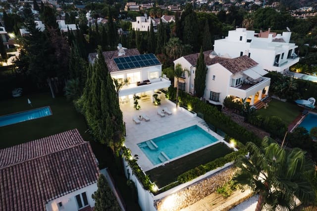 Chalet de 5 habitaciones en Marbella en venta con piscina garaje - 3.490.000 € (Ref: 10066375)