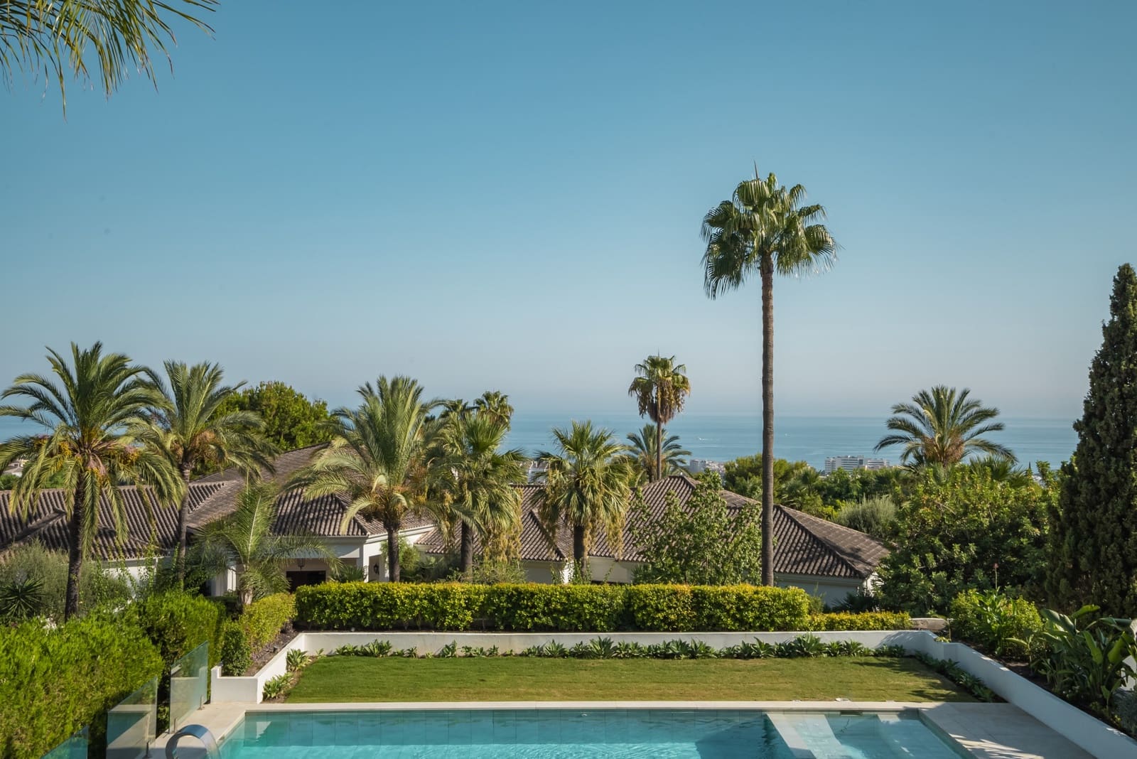 Chalet de 5 habitaciones en Marbella en venta con piscina garaje - 3.490.000 € (Ref: 10066375)